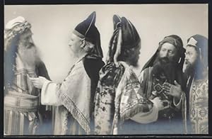 Ansichtskarte Oberammergau, Passionsspiel 1910, Männliche Darsteller in Kostümen