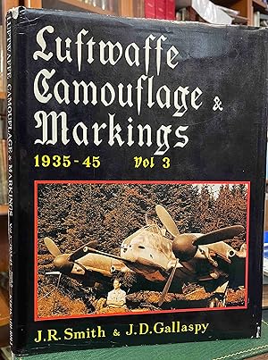 Imagen del vendedor de Luftwaffe Camouflage and Markings, 1935-45: vol. 3 a la venta por Holybourne Rare Books ABA ILAB