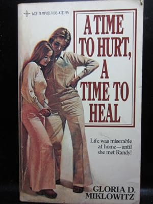 Imagen del vendedor de A TIME TO HURT, A TIME TO HEAL a la venta por The Book Abyss