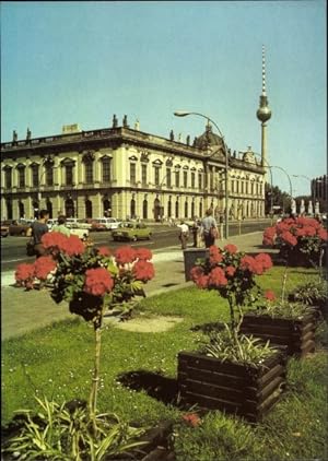 Imagen del vendedor de Ansichtskarte / Postkarte Berlin Mitte, Museum fr Deutsche Geschichte, Unter den Linden, Fernsehturm a la venta por akpool GmbH
