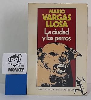 Imagen del vendedor de La ciudad y los perros a la venta por MONKEY LIBROS