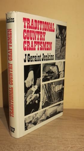 Seller image for TRADITIONAL COUNTRY CRAFTSMEN for sale by Parrott Books
