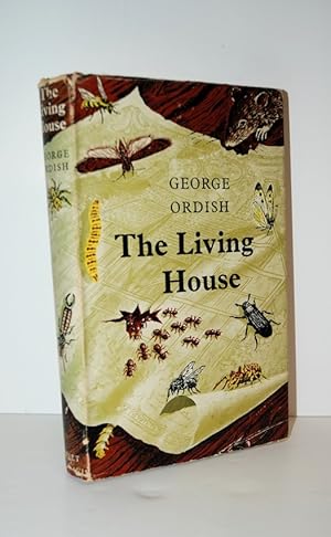 Imagen del vendedor de The Living House a la venta por Nugget Box  (PBFA)