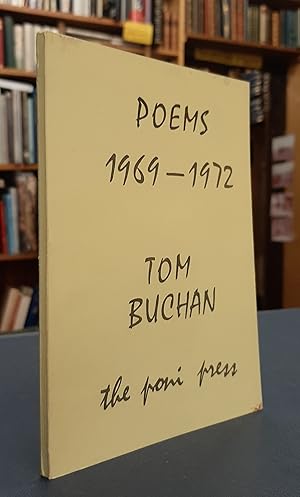 Bild des Verkufers fr Poems 1969-1972 (incorporating Mediocraps Rule!, Soapflakes and The End of the World Show) zum Verkauf von Edinburgh Books