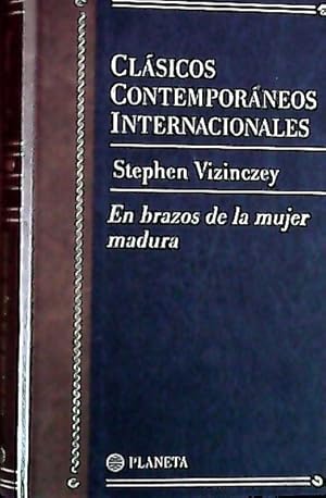 Imagen del vendedor de En brazos de la mujer madura a la venta por Librera La Candela