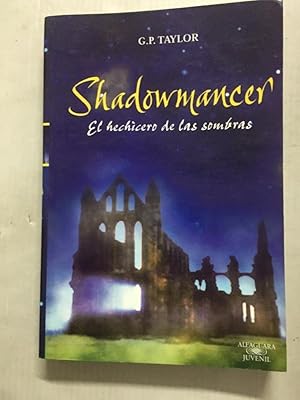Imagen del vendedor de Shadowmancer: El Hechicero de las Sombras (Spanish edition) a la venta por SoferBooks