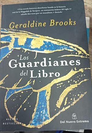 Seller image for Los guardianes del libro (Spanish Edition) for sale by SoferBooks