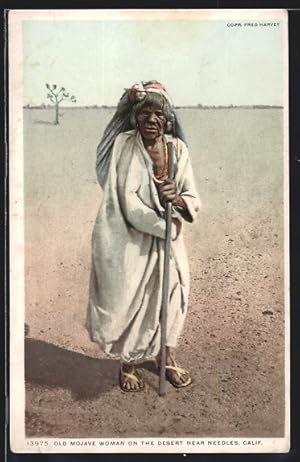 Ansichtskarte Needles, Calif., Old Mojave Woman on the desert