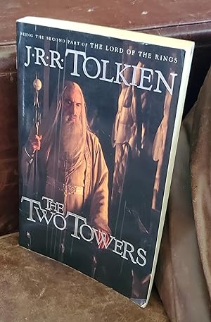 The Two Towers (Media Tie-in) by J.R.R. Tolkien: 9780593500491