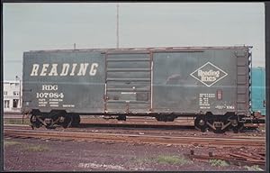 Immagine del venditore per Reading Railroad color photo: Steel box car #107984 Blt 10-48 RDG 12-70 venduto da The Jumping Frog