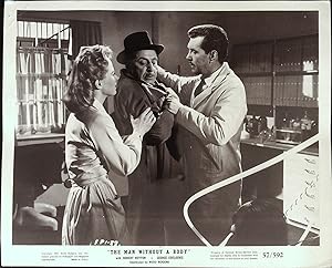 Image du vendeur pour The Man without a Body 8 X 10 Still 1957 Robert Hutton, Julia Arnall mis en vente par AcornBooksNH