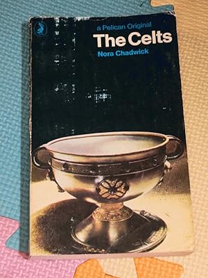 Imagen del vendedor de The Celts (Pelican) a la venta por Earthlight Books