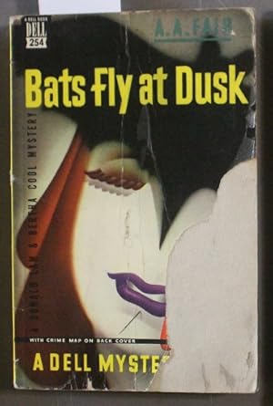 Imagen del vendedor de Bats Fly at Dusk - Donald Lam & Bertha Cool Mystery. (Dell Mapback Edition #254 ) a la venta por Comic World