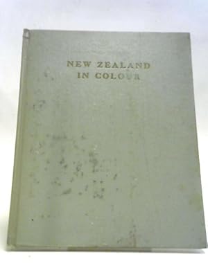 Immagine del venditore per New Zealand In Colour venduto da World of Rare Books