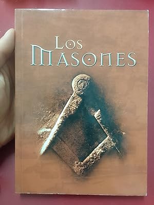 Imagen del vendedor de Los masones a la venta por Librera Eleutheria