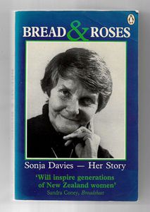 Image du vendeur pour Bread And Roses: Sonja Davies - her story mis en vente par Book Haven