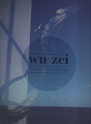 Bild des Verkufers fr Hunang Yong Ping. Wu Zei. Ce catalogue est publi l'occasion de la prsentation de Wu Zei au Muse Ocanographique de Monaco, dans le cadre de l'exposition "Mediterrane Splendid, fragile, vivante" place sous le Haut Patronage de S.A.S. le Prince Albert II de Monaco. / This catalogue has been publishes in conjunction with the installation of Wu Zei at Monaco's Muse Ocanographique as part of the exhibition "Mediterranean - splendid, fragile, alive" taking place under the High Patronage of HSH Prince Alber II of Monaco. zum Verkauf von Antiquariat Dirk Borutta