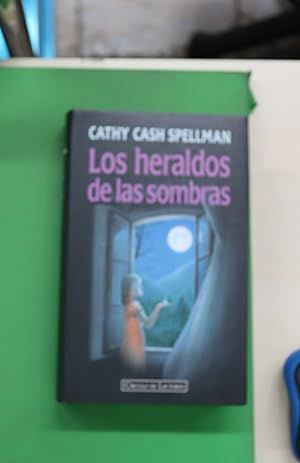 Imagen del vendedor de Los heraldos de las sombras a la venta por Librera Alonso Quijano