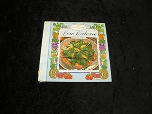 Seller image for The Little Book of Low Calorie Recipes for sale by Yare Books
