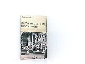 Image du vendeur pour Im Visier die DDR. Eine Chronik mis en vente par Book Broker