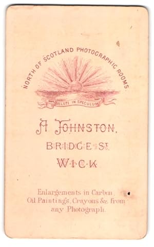 Photo A. Johnston, Wick, Bridge St., Sonnenaufgang über dem Meeer, Banderole mit Aufschrift Velut...