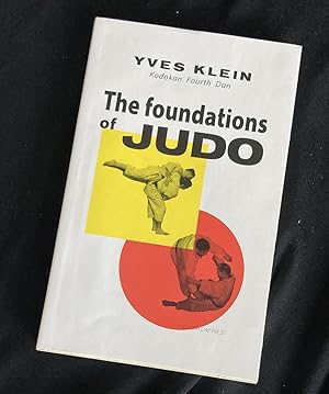 Immagine del venditore per Yves Klein: The Foundations of Judo (First British edition) venduto da Antiquariaat Digitalis