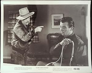 Image du vendeur pour A Lady Takes a Chance 8 x 10 Still 1943 John Wayne, Charles Winninger! mis en vente par AcornBooksNH