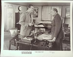 Bild des Verkufers fr Three Faces West 8 X 10 Still 1940 John Wayne, Wade Boteler! zum Verkauf von AcornBooksNH