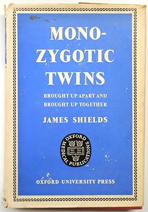 Bild des Verkufers fr Mono-Zygotic Twins: Brought Up Apart and Brought Up Together zum Verkauf von PsychoBabel & Skoob Books