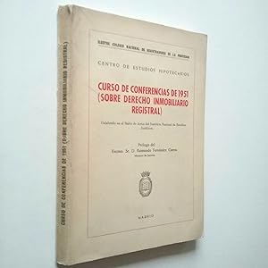Seller image for Curso de conferencias de 1951 (sobre derecho inmobiliario registral) for sale by MAUTALOS LIBRERA