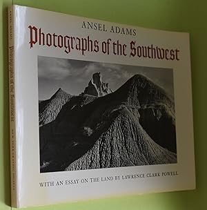 Seller image for Photographs of the Southwest. Selected photographs made from 1928 to 1968 in Arizona, California, Colorado, New Mexico, Texas and Utah with a statement by the photographer and an essay on the land by Lawrence Clark Powell for sale by Antiquariat Biebusch