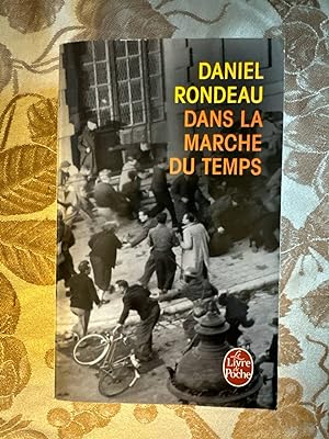Seller image for Dans la marche du temps for sale by Dmons et Merveilles