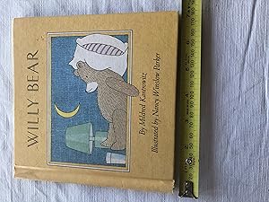 Imagen del vendedor de Willy Bear a la venta por Masons' Books
