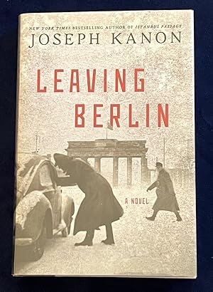 Immagine del venditore per Leaving Berlin venduto da Courtside Books