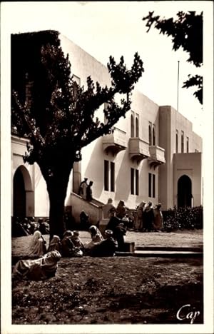 Imagen del vendedor de Ansichtskarte / Postkarte Port Lyautey Knitra Marokko, Warten auf Gerechtigkeit vom Pascha a la venta por akpool GmbH