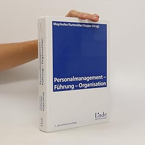 Bild des Verkufers fr Personalmanagement - Fu?hrung - Organisation zum Verkauf von Bookbot