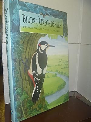 Seller image for Birds of Oxfordshire for sale by kellow books