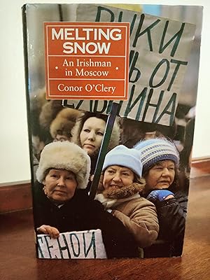 Immagine del venditore per Melting Snow: An Irishman in Moscow venduto da The Happy Booker