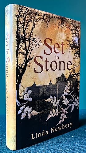 Immagine del venditore per Set in Stone venduto da Chaucer Bookshop ABA ILAB