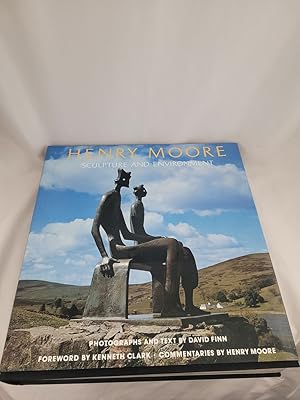 Immagine del venditore per Henry Moore: Sculpture and Environment venduto da Third Person Books