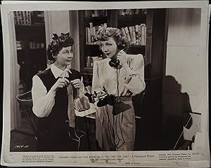 Immagine del venditore per No Time for Love 8 x 10 Still 1943 Claudette Colbert, Ilka Chase! venduto da AcornBooksNH