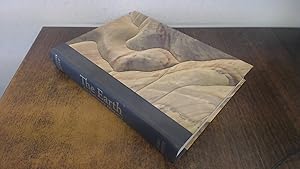 Imagen del vendedor de The Earth:An Intimate History a la venta por BoundlessBookstore