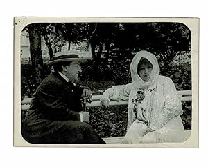 Image du vendeur pour [PHOTOGRAPHIE] Portrait photographique de Sacha Guitry et Sarah Bernhardt ralise pendant le tournage du film "Ceux de chez nous" mis en vente par Librairie Le Feu Follet