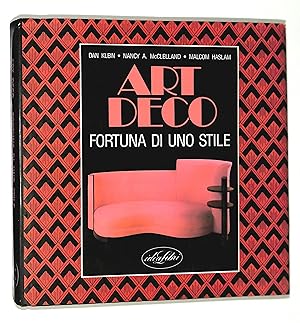 Seller image for Art Deco. Fortuna di uno stile for sale by FolignoLibri