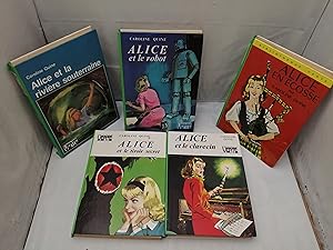 Image du vendeur pour PACK 5 Libros en Francs de la Serie de Caroline Quine: Alice et la rivire souterraine. Alice et le clavecin. Alice et le tiroir secret. Alice en ecosse. Alice et le robot (tapas duras) mis en vente par Libros Angulo