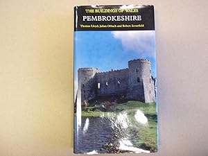 Bild des Verkufers fr Pevsner Architectural Guides Pembrokeshire: The Buildings of Wales zum Verkauf von Carmarthenshire Rare Books