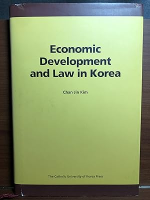 Imagen del vendedor de Economic Development and Law in Korea (English Edition) a la venta por Rosario Beach Rare Books