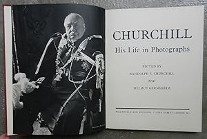 Image du vendeur pour Churchill. His life in photographs. mis en vente par Librairie les mains dans les poches