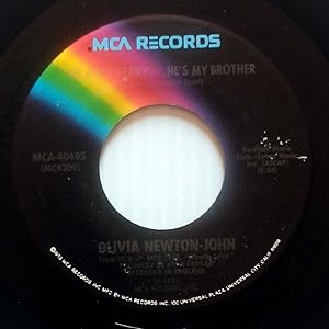 Imagen del vendedor de He Ain't Heavy.He's My Brother / Let It Shine [7" 45 rpm Single] a la venta por Kayleighbug Books, IOBA