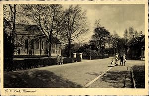 Bild des Verkufers fr Ansichtskarte / Postkarte Warmond Sdholland, R. K. Kirche, Strae zum Verkauf von akpool GmbH